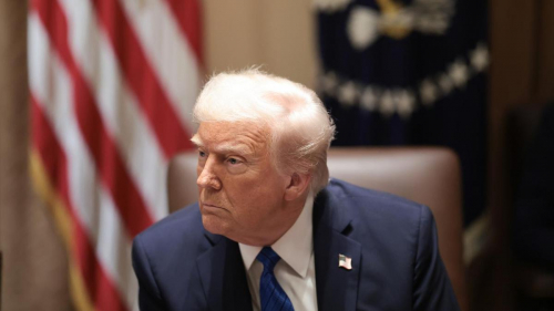 "Будут бомбардировки, которых они еще не видели": Трамп выступил с угрозами в адрес Ирана